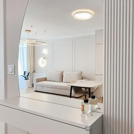 Apartament Royal Bulvar - Nowy! - Taras Widokowy Na 13 Pietrze, Garaz, 10 Min Od Plazy