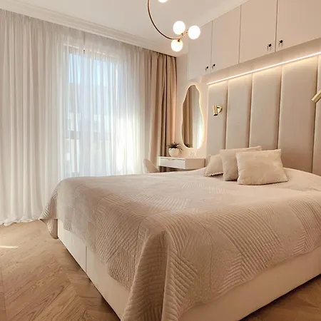 Royal Bulvar - Nowy! - Taras Widokowy Na Dachu, Garaz, 10 Min Od Plazy * Danzica