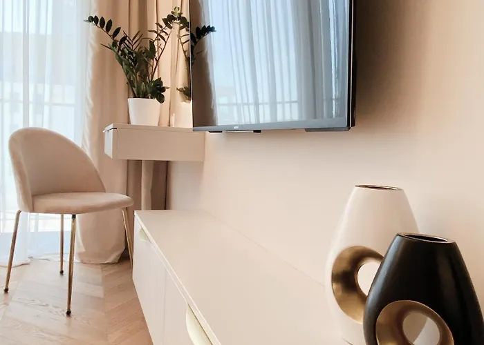 Royal Bulvar - Nowy! - Taras Widokowy Na Dachu, Garaz, 10 Min Od Plazy 公寓