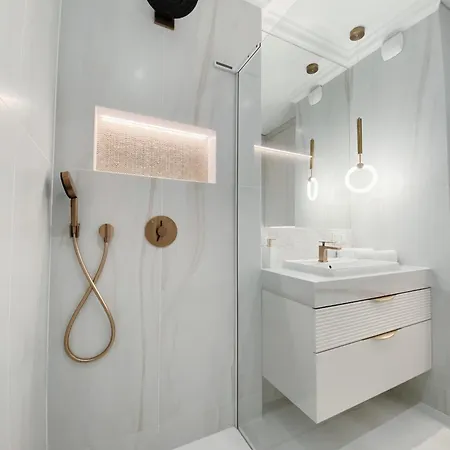 Apartamento Royal Bulvar - Nowy! - Taras Widokowy Na Dachu, Garaz, 10 Min Od Plazy *